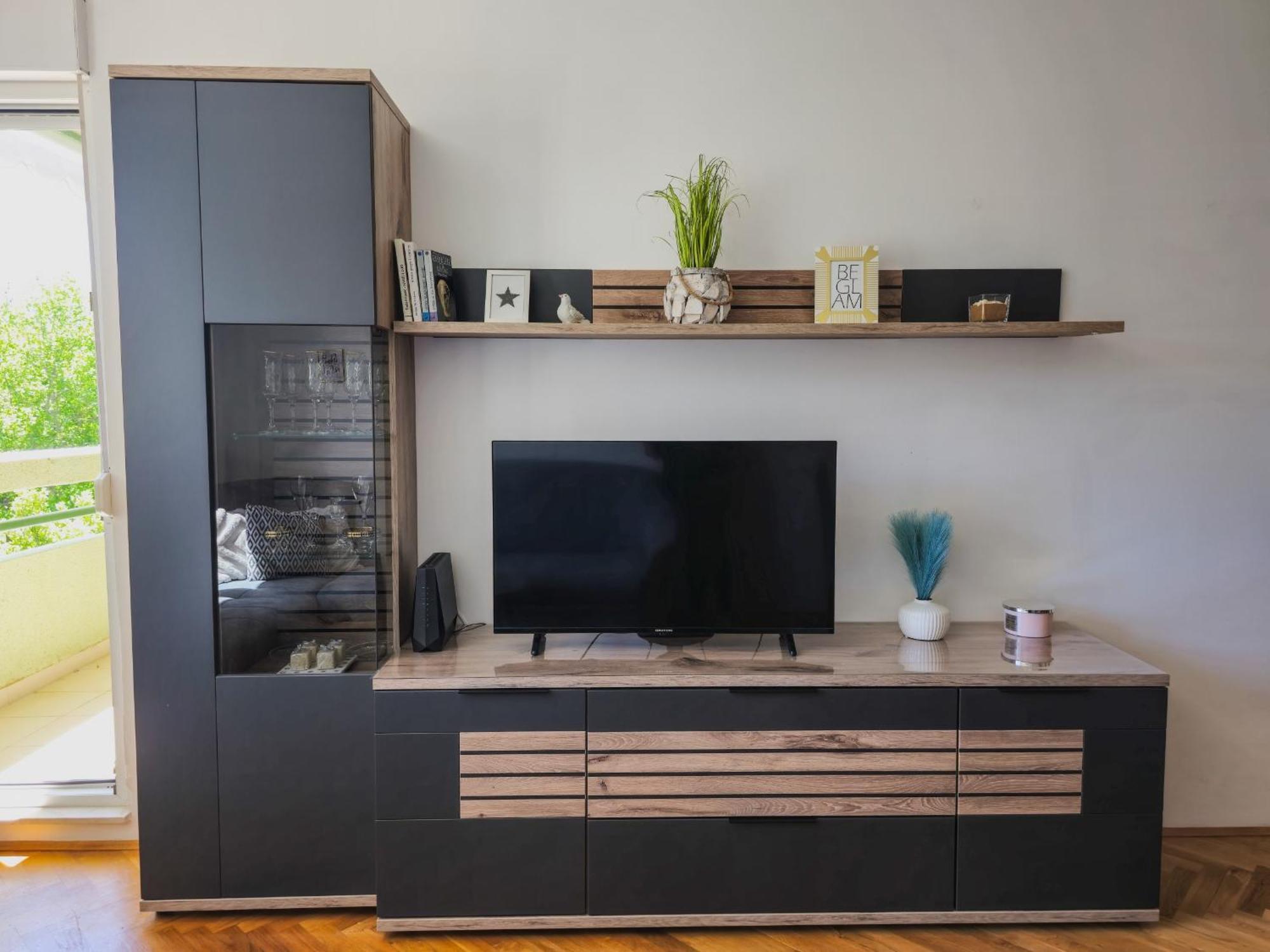 Apartment Cesarica Оміш Екстер'єр фото